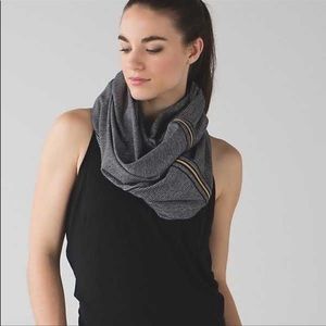 Lululemon scarf
